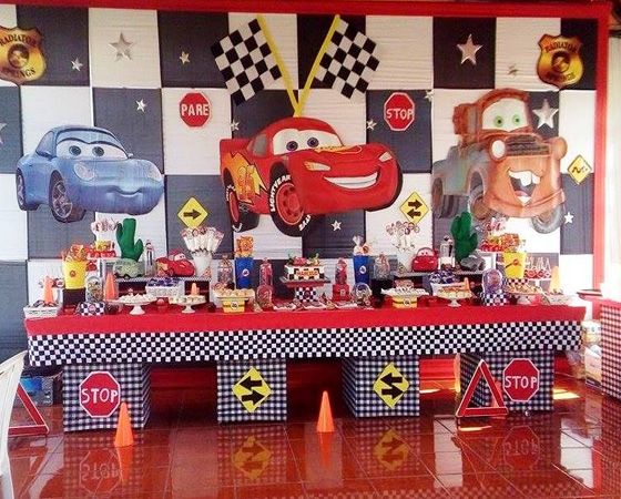 Decoración y accesorios para CUMPLEAÑOS TEMÁTICO INFANTIL